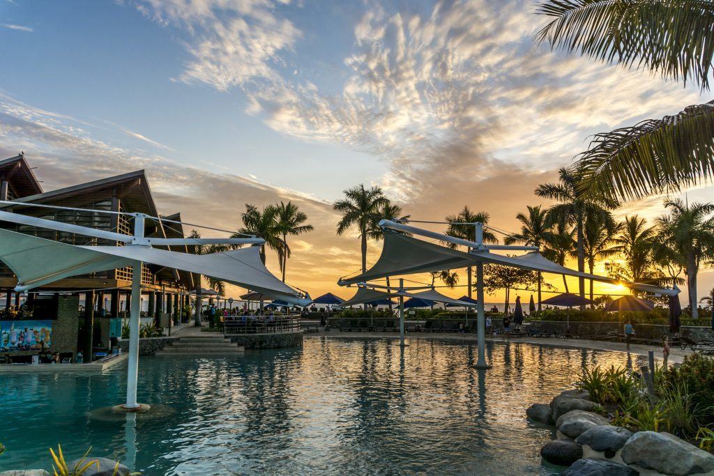 Radisson Blu Resort Pool Denarua Island