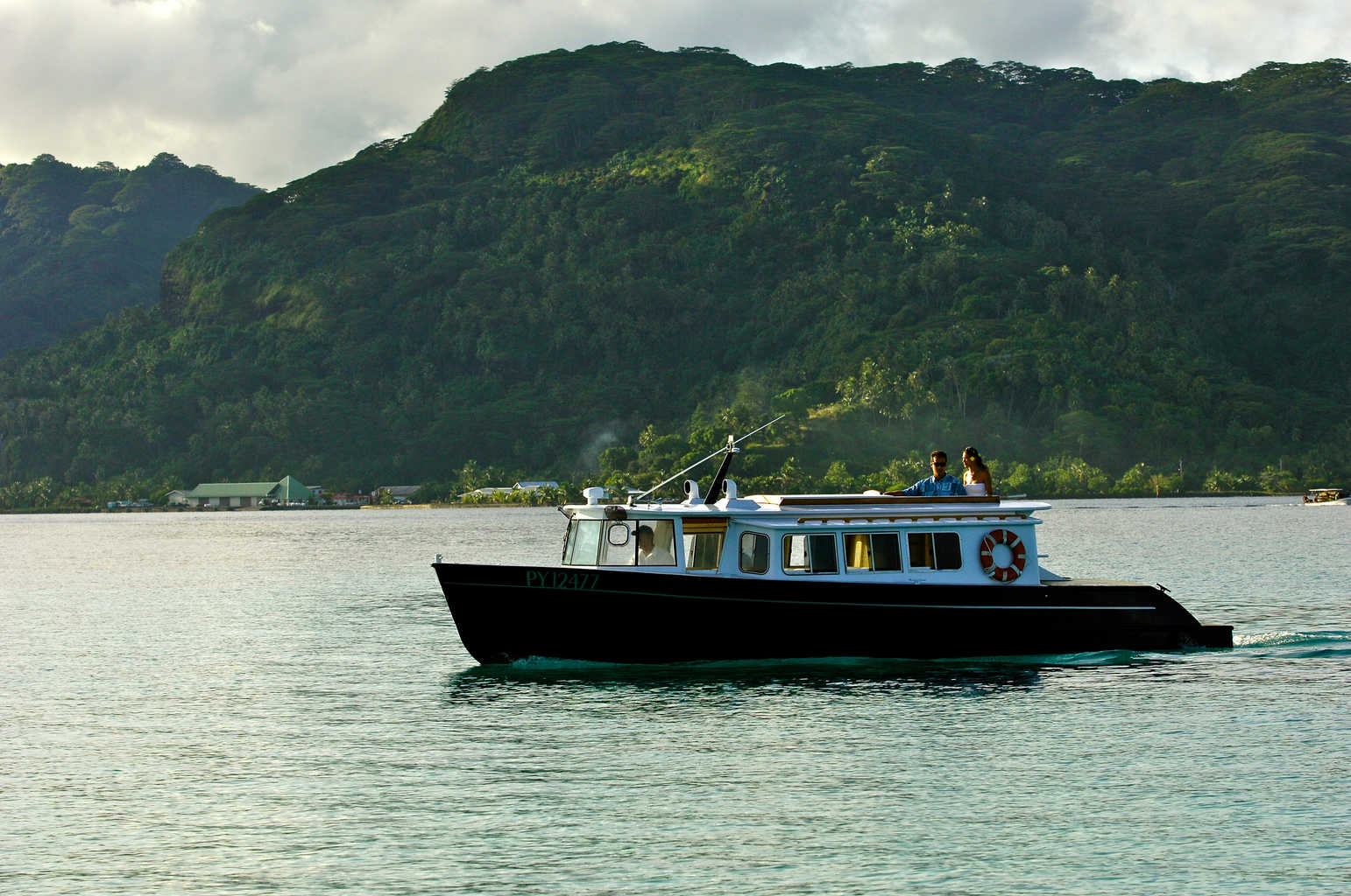 Qamea Honeymoon Bure Exterior